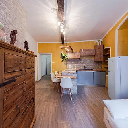 Relais All'aquila Apartman *