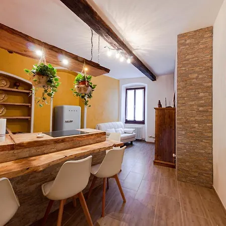 Relais All'aquila Apartman *